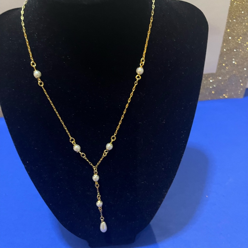 Vintage Avon Gold-Tone Drop Necklace with Pearls